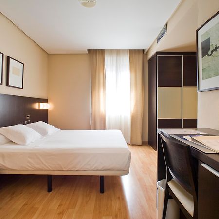 Hotel Sercotel Tudela Bardenas Room photo